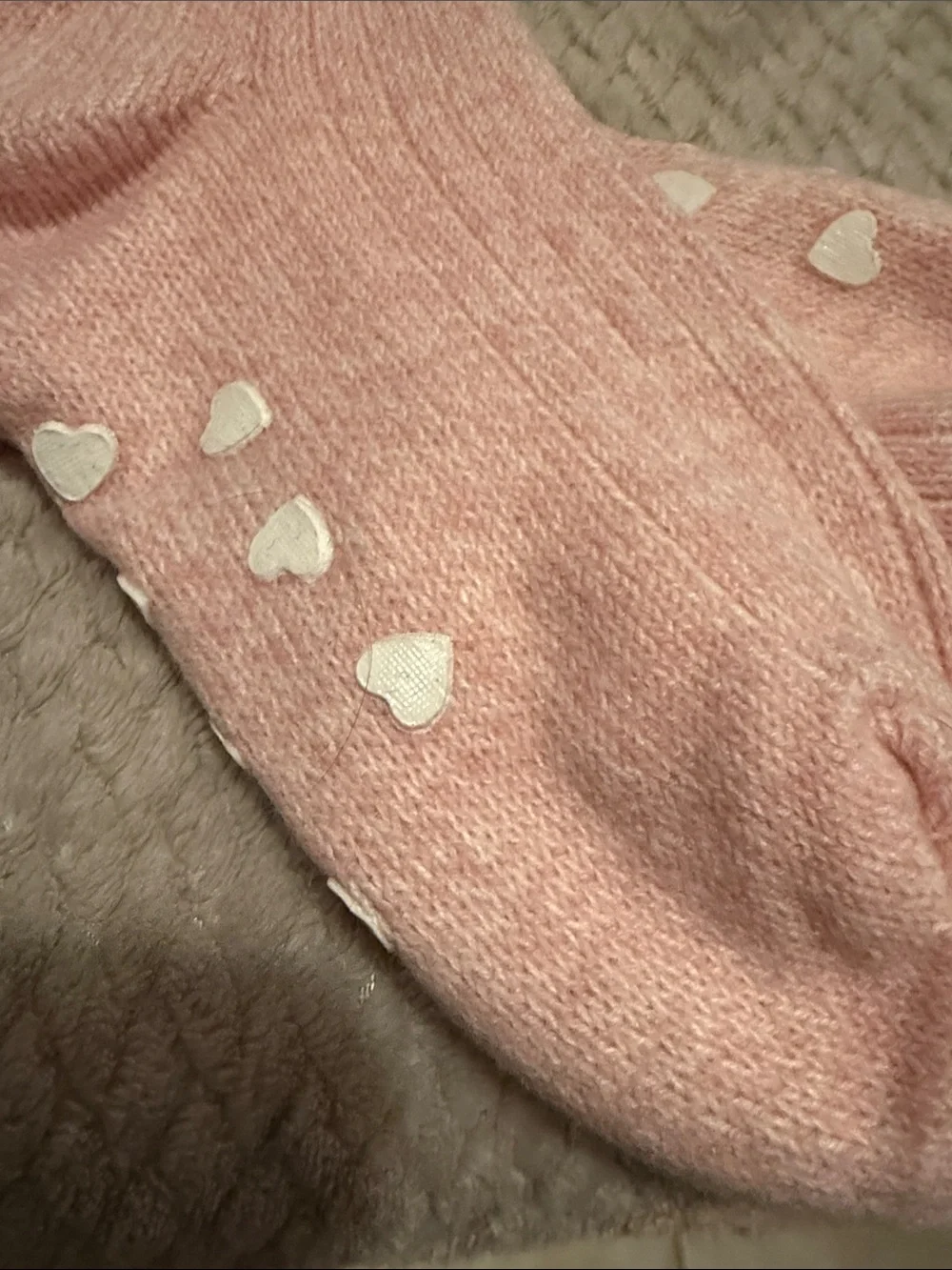 NWOT PINK Victoria's Secret Plush Crew Socks with hearts and dog logo at cuff.